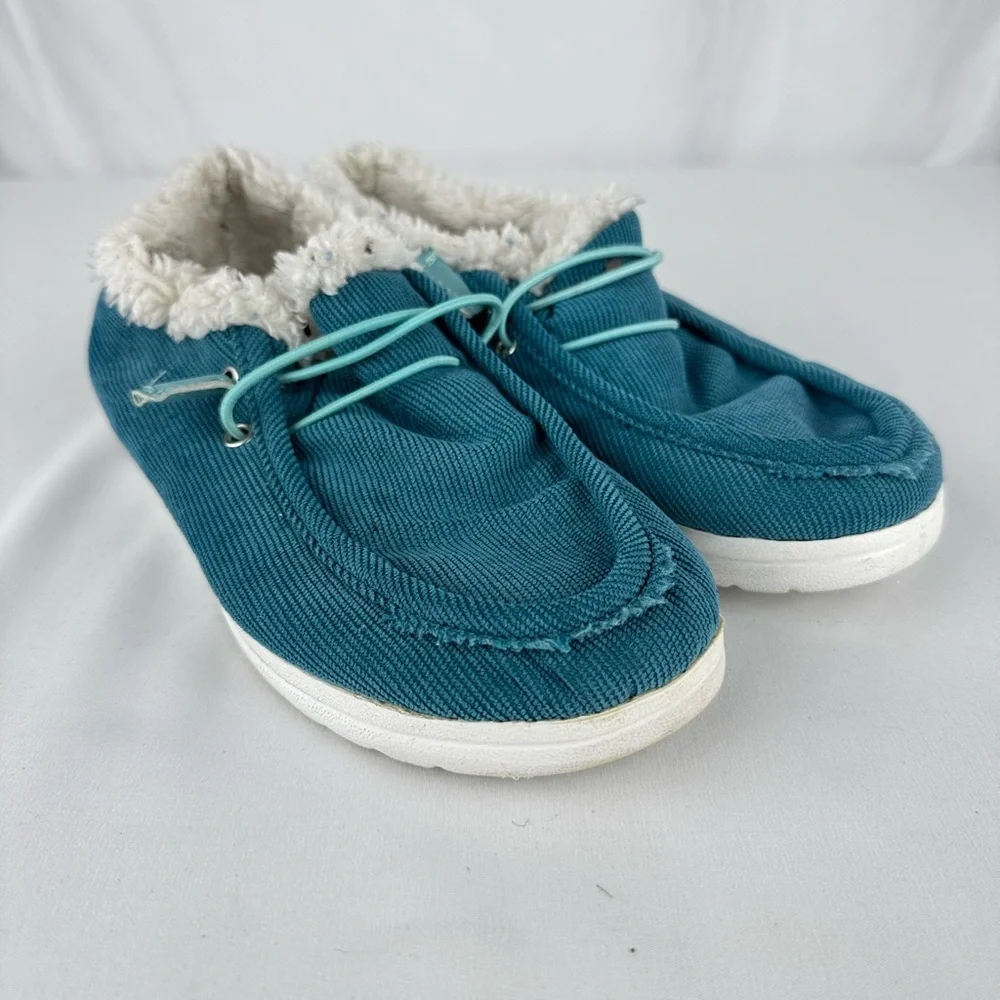 Winter Plush Shoes for Women with Faux Fur Lining - Picture 1 of 7